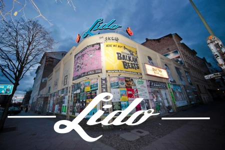 Die Fassade des Lido Berlin mit dem Logo