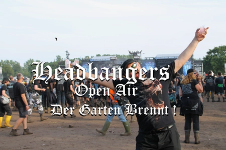 Das Headbangers Open Air Logo mit einem Festival Hintergrund und der Aufschrift Der Garten brennt