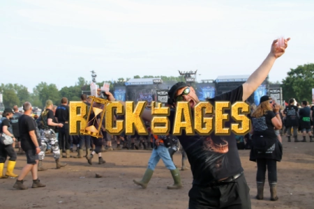 Das Logo des Rock OF Ages vor einem Festival-Hintergrund
